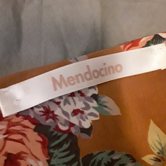 2/$30  Mustard floral top - Picture 4 of 4